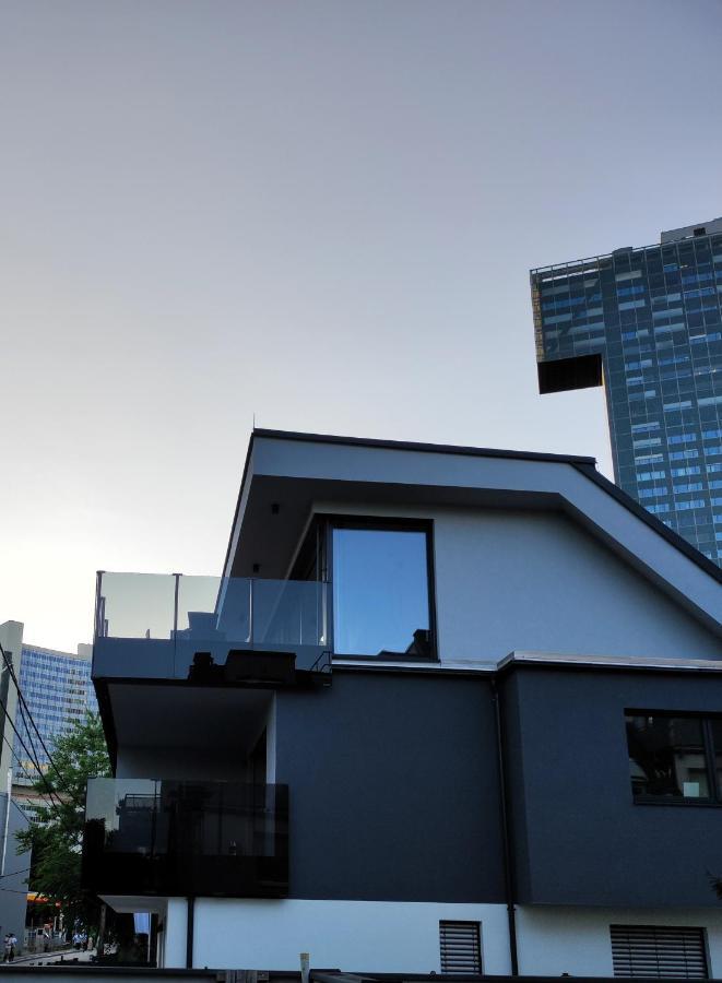 Luxurioeses Penthouse Mit Blick Auf Die Uno-City Und Dem Kaiserwasser. 3Schlafzimmer, 2 Baeder, Privat Lift Ins Apartment Wenen Buitenkant foto