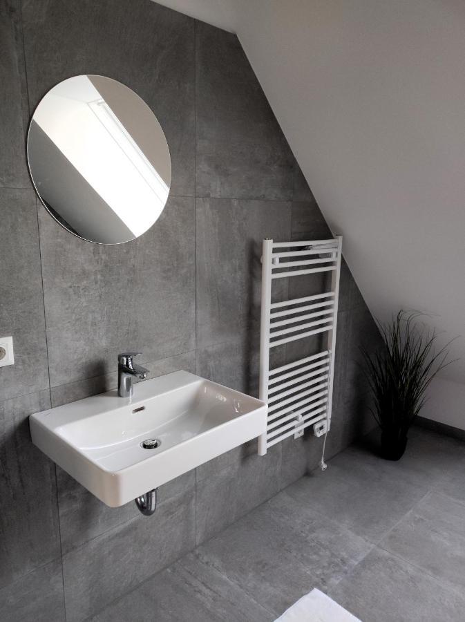 Luxurioeses Penthouse Mit Blick Auf Die Uno-City Und Dem Kaiserwasser. 3Schlafzimmer, 2 Baeder, Privat Lift Ins Apartment Wenen Buitenkant foto
