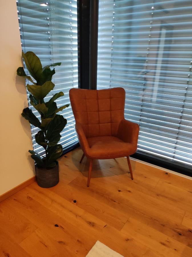 Luxurioeses Penthouse Mit Blick Auf Die Uno-City Und Dem Kaiserwasser. 3Schlafzimmer, 2 Baeder, Privat Lift Ins Apartment Wenen Buitenkant foto
