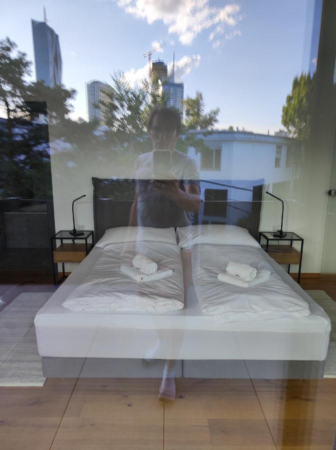 Luxurioeses Penthouse Mit Blick Auf Die Uno-City Und Dem Kaiserwasser. 3Schlafzimmer, 2 Baeder, Privat Lift Ins Apartment Wenen Buitenkant foto