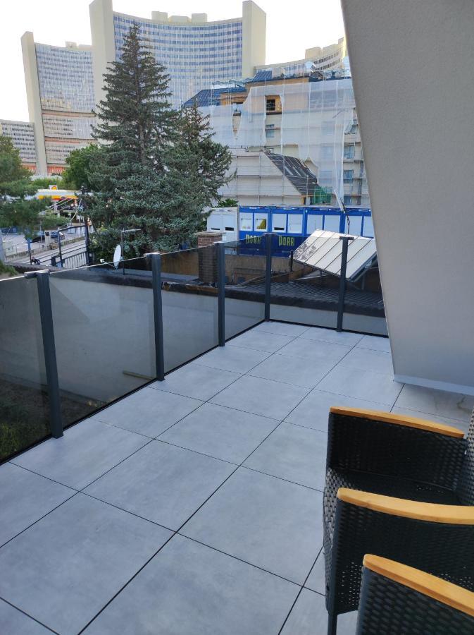 Luxurioeses Penthouse Mit Blick Auf Die Uno-City Und Dem Kaiserwasser. 3Schlafzimmer, 2 Baeder, Privat Lift Ins Apartment Wenen Buitenkant foto