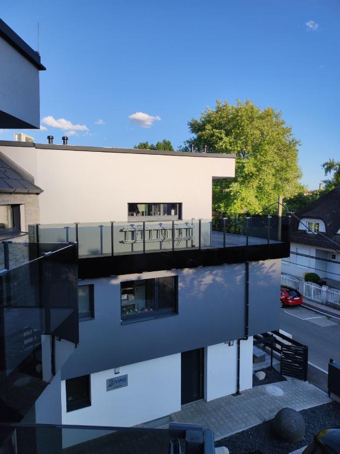 Luxurioeses Penthouse Mit Blick Auf Die Uno-City Und Dem Kaiserwasser. 3Schlafzimmer, 2 Baeder, Privat Lift Ins Apartment Wenen Buitenkant foto